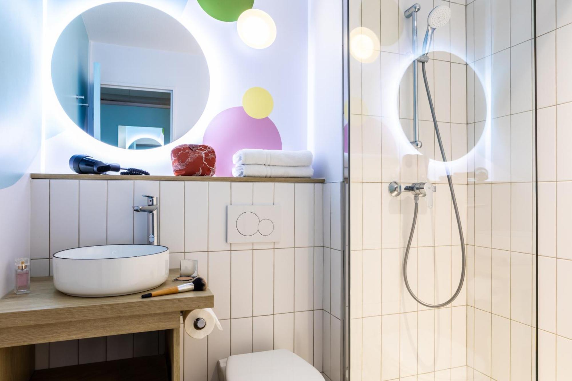 Hotel Ibis Styles Paris Saint Denis Pleyel Exterior foto