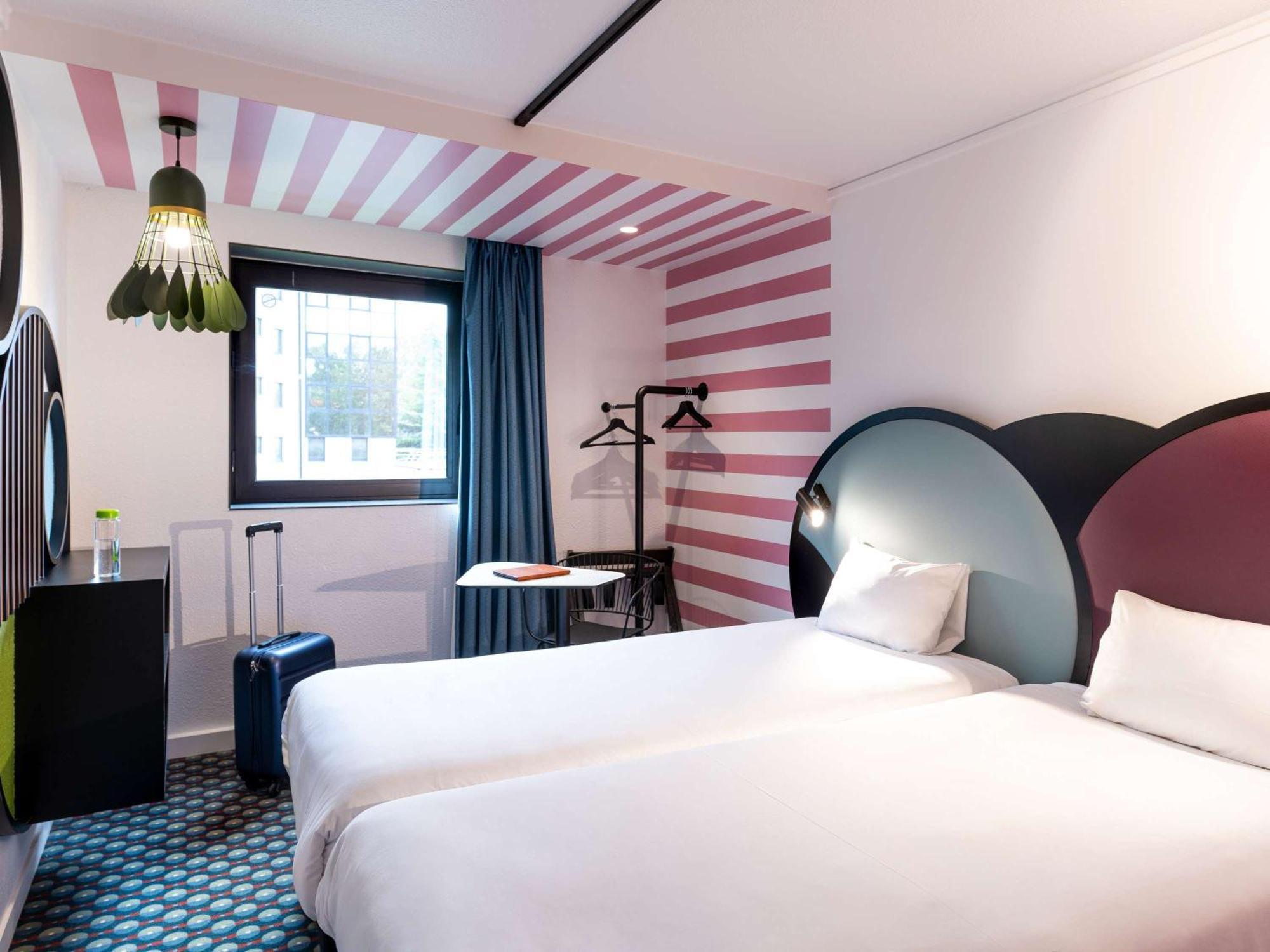 Hotel Ibis Styles Paris Saint Denis Pleyel Exterior foto